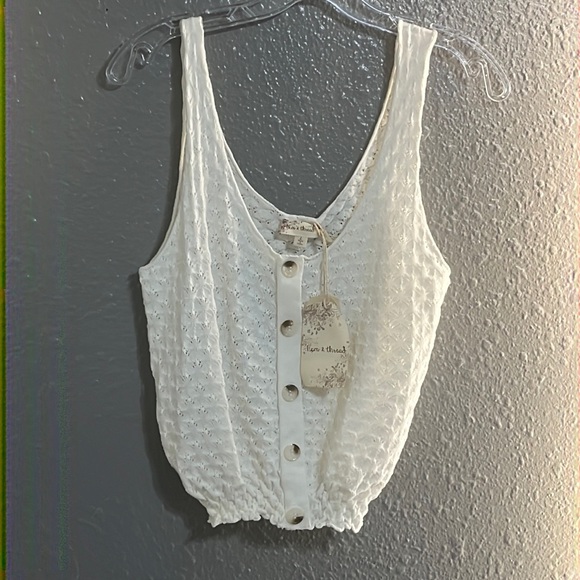 Whit crop top - Picture 1 of 2